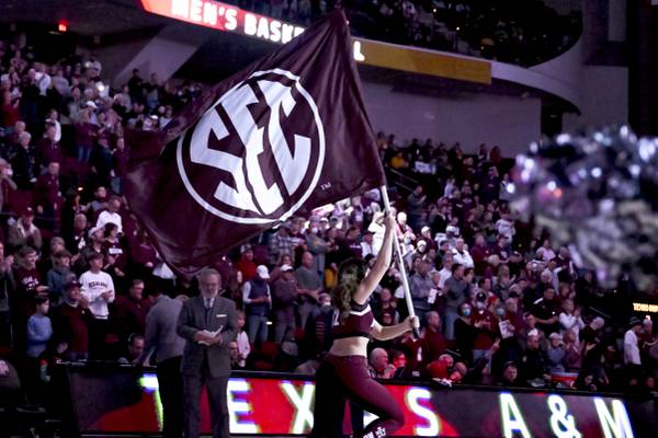 With college athletics at precipice of historic change, SEC brass meets to mull future of industry