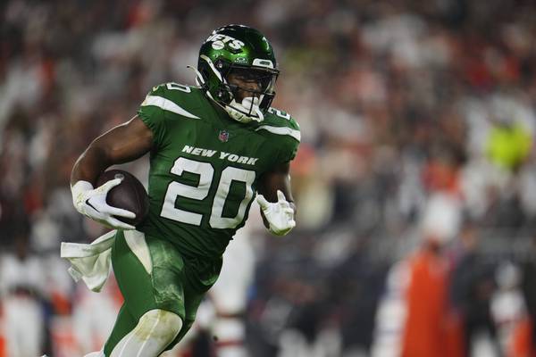 The best RBs for 2024 fantasy football according to our analysts