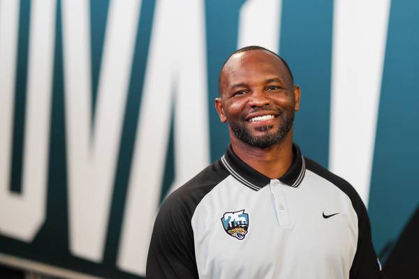 Former Jaguars RB Fred Taylor got his Florida degree 26 years after leaving for NFL
