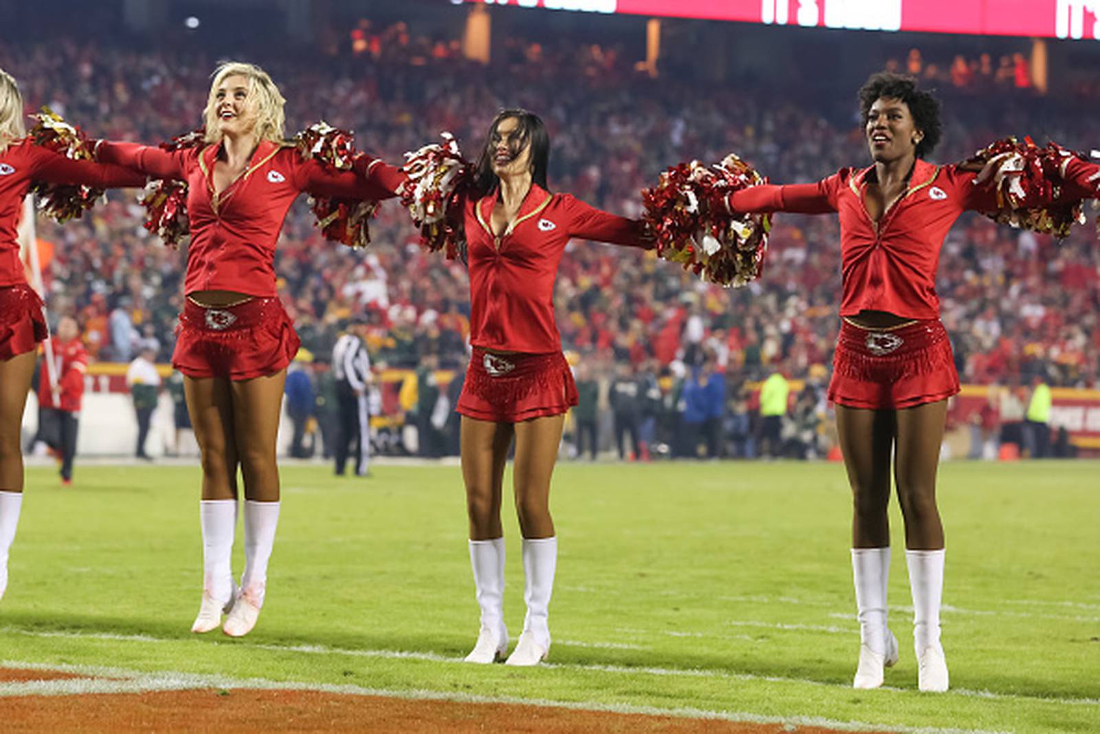 Photos Kansas City Chiefs cheerleaders WGAU