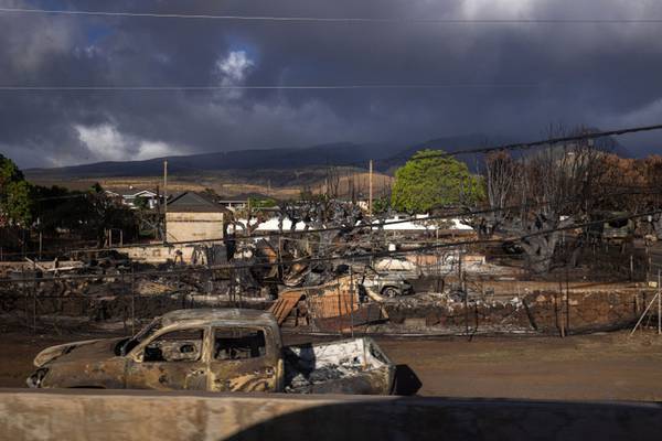 Hawaii wildfires: First group of residents return to Lahaina
