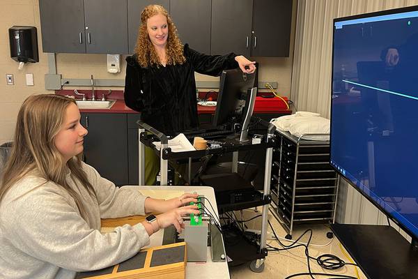 DPT research pairs UNG students with faculty 